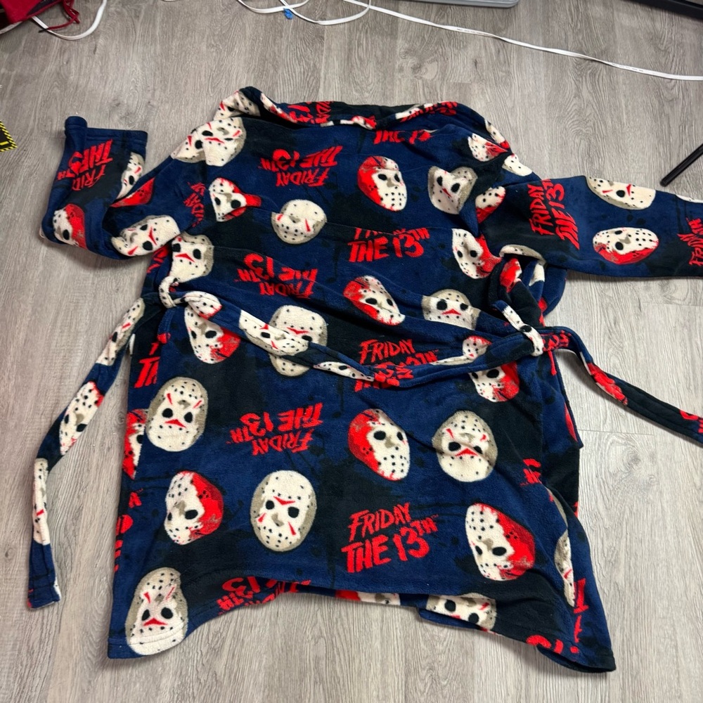 Friday the 13th Plush Hooded Bathrobe with pockets | Size One Size Fits Most - Picture 2 of 7